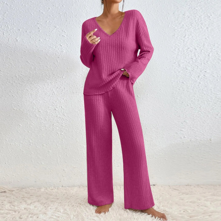 Malou™  | Cozy Elegance in a Two-Piece Essential Loungeset