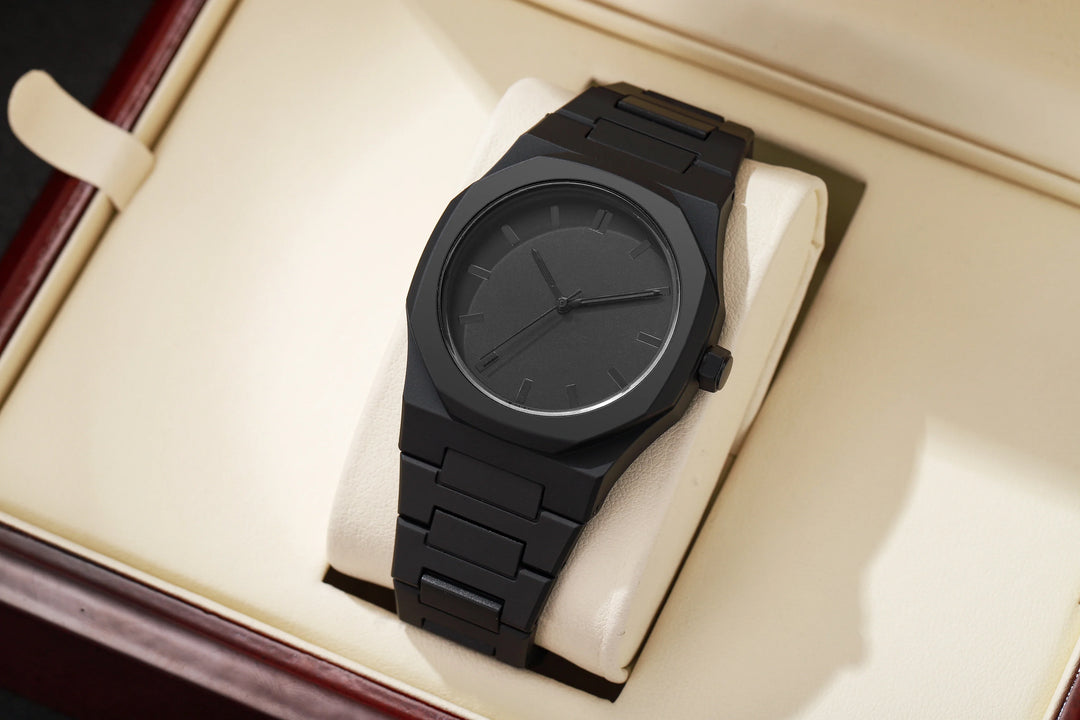 Nord™ Classic All Black 017 | Bold carbon timepiece