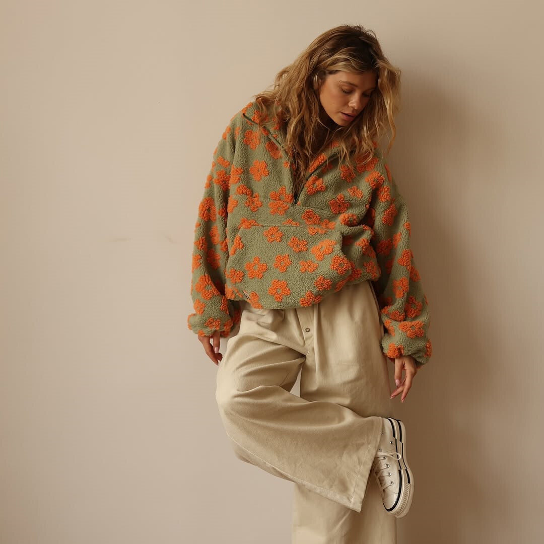 Daisy™ | fleece warm bloom